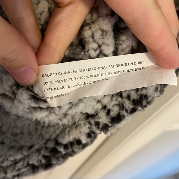 Thread & Supply Cozy Sherpa Plush Teddy Vest Size Xl - Picture 10 of 12